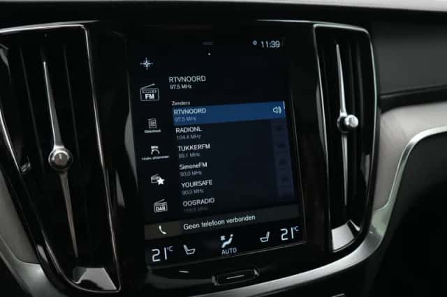 Volvo V60 (2019) thumbnail 47