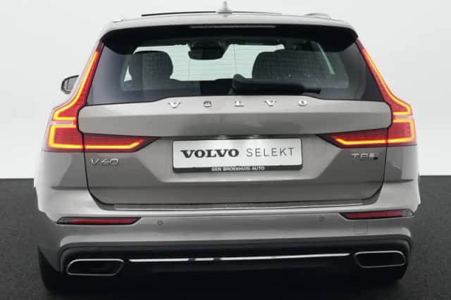 Volvo V60 (2019) thumbnail 6