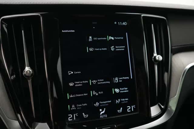 Volvo V60 (2019) thumbnail 51
