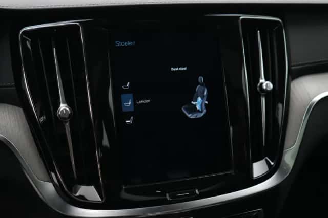 Volvo V60 (2019) thumbnail 57