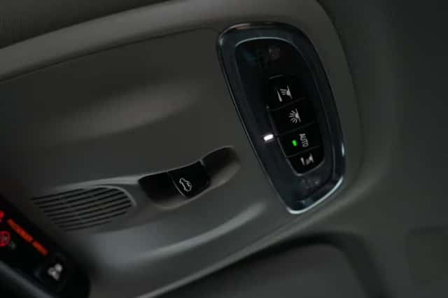 Volvo V60 (2019) thumbnail 60