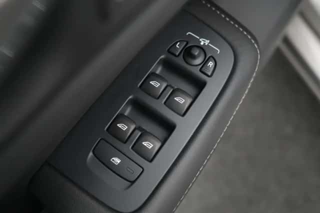 Volvo V60 (2019) thumbnail 61