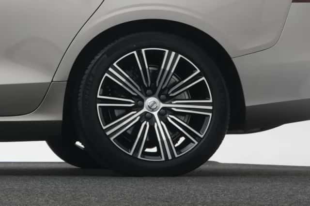 Volvo V60 (2019) thumbnail 66