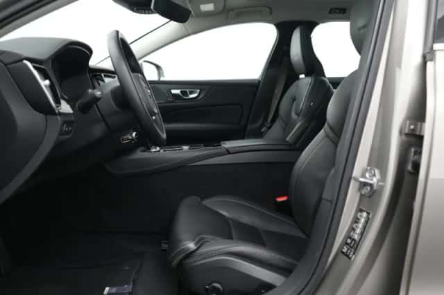Volvo V60 (2019) thumbnail 9