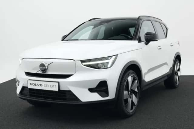 Volvo XC40 (2023)
