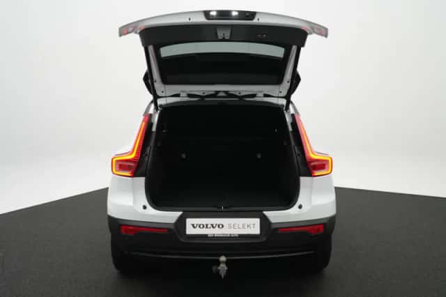 Volvo XC40 (2023) thumbnail 13