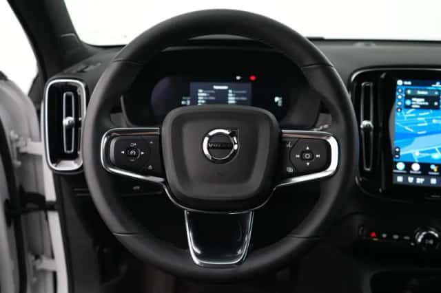Volvo XC40 (2023) thumbnail 30