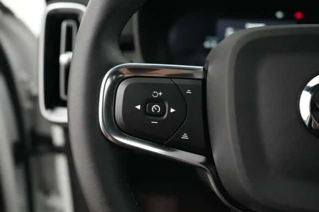 Volvo XC40 (2023) thumbnail 31