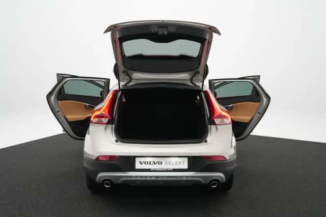 Volvo V40 (2019) thumbnail 14