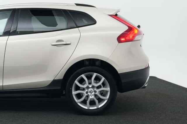 Volvo V40 (2019) thumbnail 29