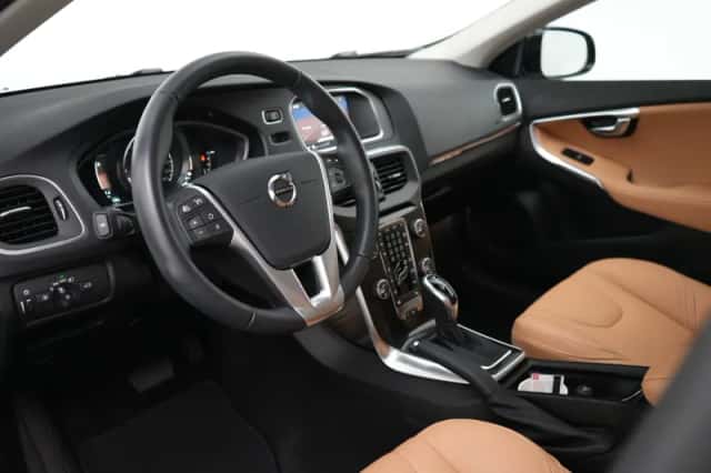 Volvo V40 (2019) thumbnail 8