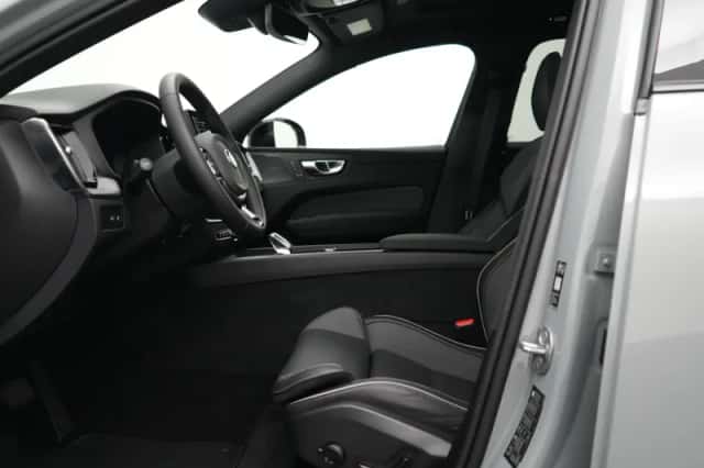 Volvo XC60 (2026) thumbnail 8