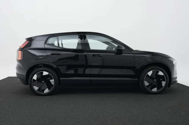 Volvo EX30 (2026) thumbnail 4