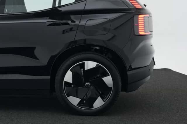 Volvo EX30 (2026) thumbnail 32
