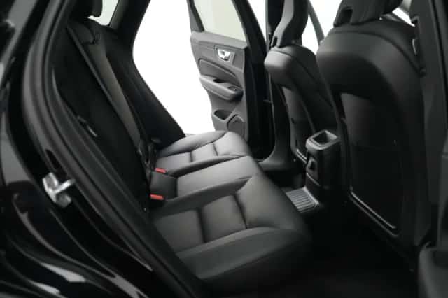 Volvo XC60 (2021) thumbnail 11