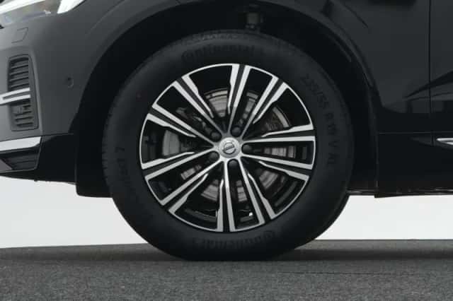 Volvo XC60 (2021) thumbnail 18