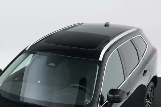 Volvo XC60 (2021) thumbnail 25
