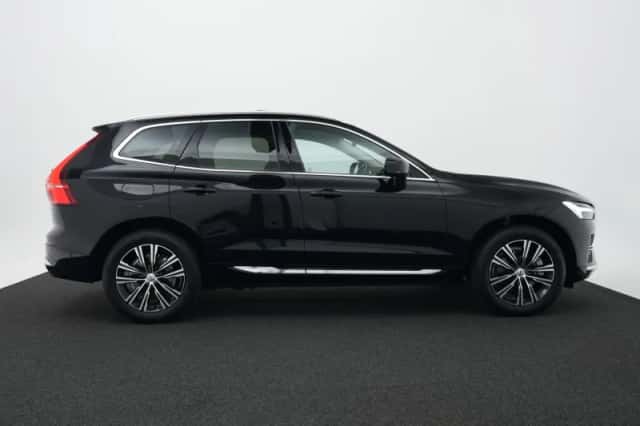 Volvo XC60 (2021) thumbnail 4