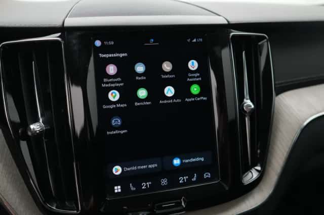 Volvo XC60 (2021) thumbnail 41
