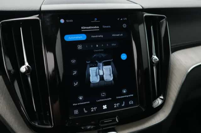 Volvo XC60 (2021) thumbnail 46