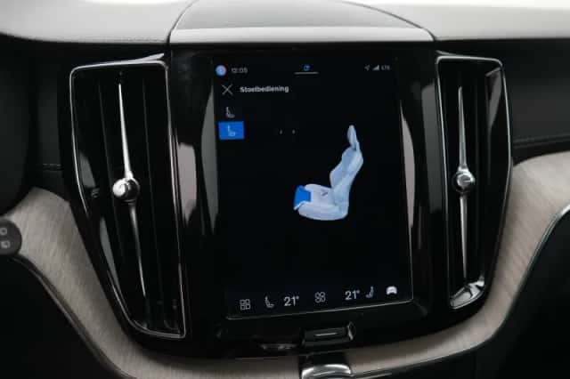 Volvo XC60 (2021) thumbnail 48