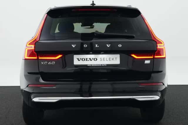 Volvo XC60 (2021) thumbnail 6