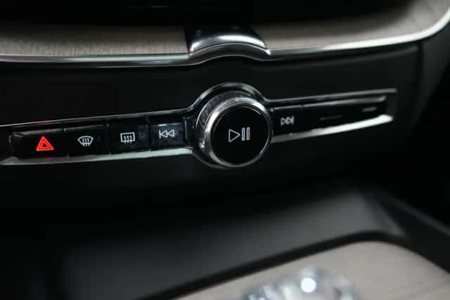 Volvo XC60 (2021) thumbnail 53