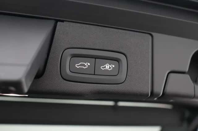 Volvo XC60 (2024) thumbnail 15