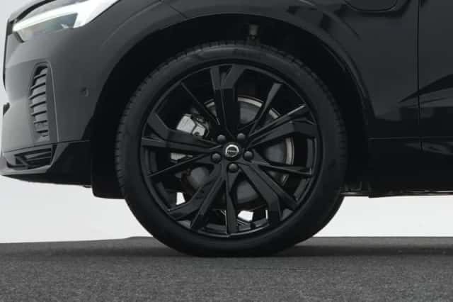 Volvo XC60 (2024) thumbnail 16
