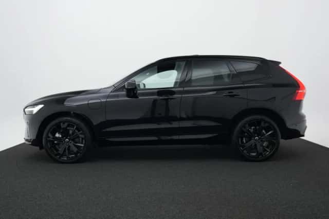Volvo XC60 (2024) thumbnail 3