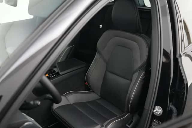 Volvo XC60 (2024) thumbnail 26