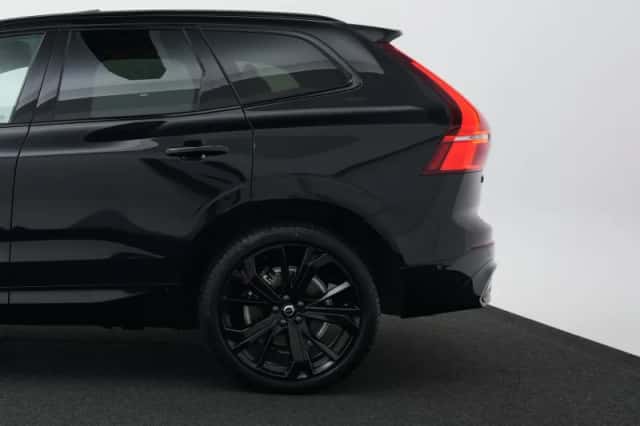 Volvo XC60 (2024) thumbnail 32