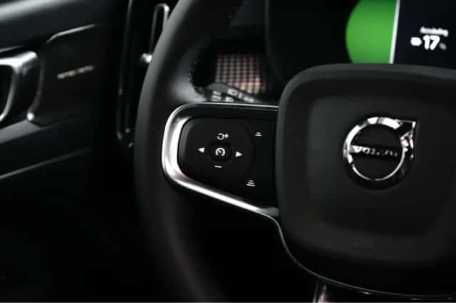 Volvo EX40 (2026) thumbnail 12
