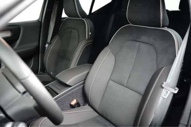 Volvo EX40 (2026) thumbnail 19
