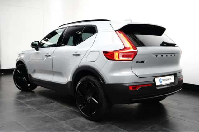 Volvo EX40 (2026) thumbnail 4