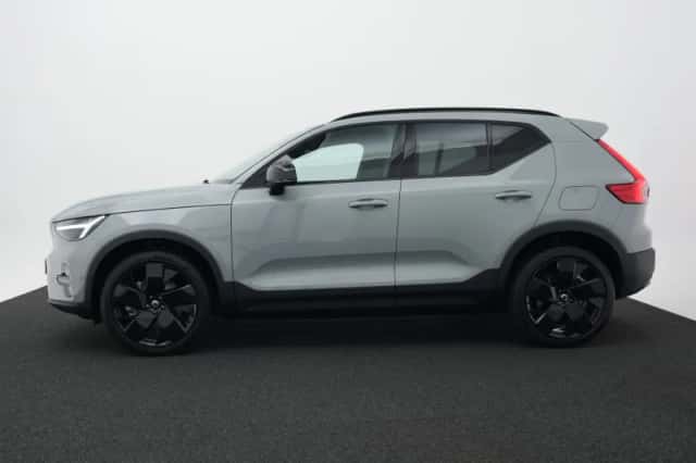Volvo EX40 (2026) thumbnail 4