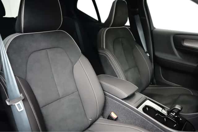 Volvo EX40 (2026) thumbnail 5