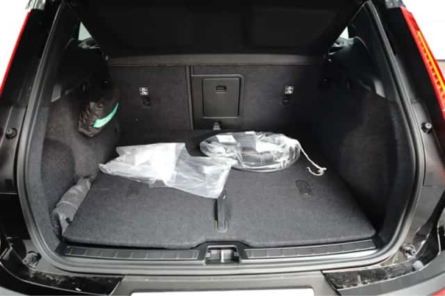 Volvo EX40 (2026) thumbnail 14