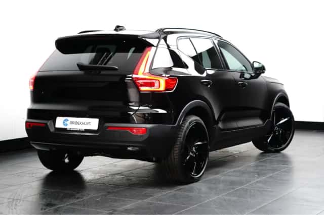 Volvo EX40 (2026) thumbnail 4