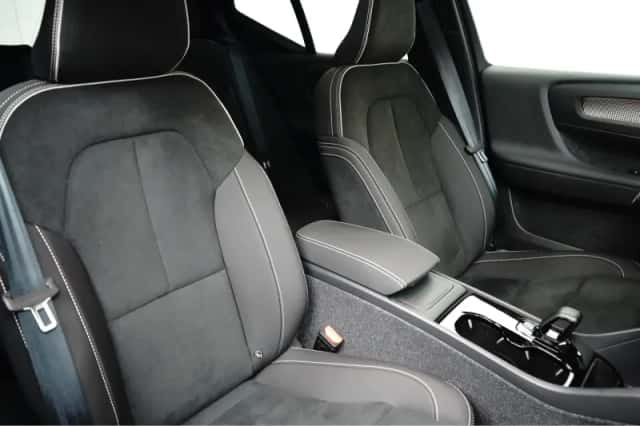 Volvo EX40 (2026) thumbnail 6