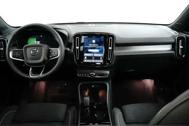 Volvo EX40 (2026) thumbnail 10