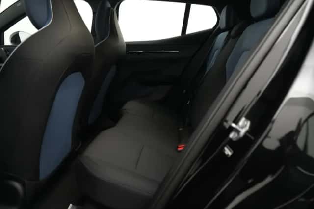 Volvo EX30 (2026) thumbnail 22