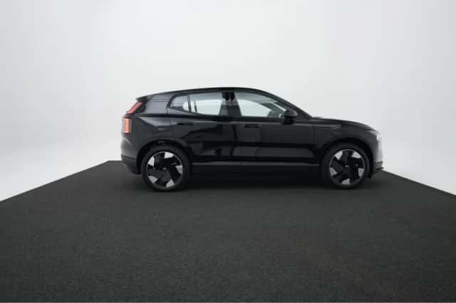 Volvo EX30 (2026) thumbnail 4