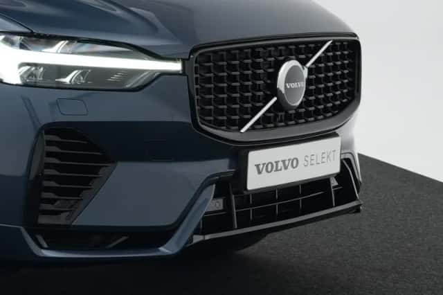 Volvo XC60 (2022) thumbnail 32