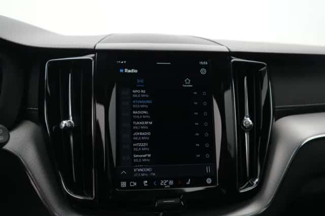Volvo XC60 (2022) thumbnail 38