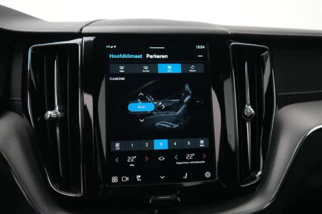 Volvo XC60 (2022) thumbnail 40