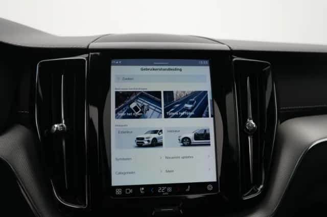 Volvo XC60 (2022) thumbnail 43