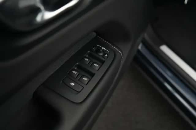 Volvo XC60 (2022) thumbnail 49