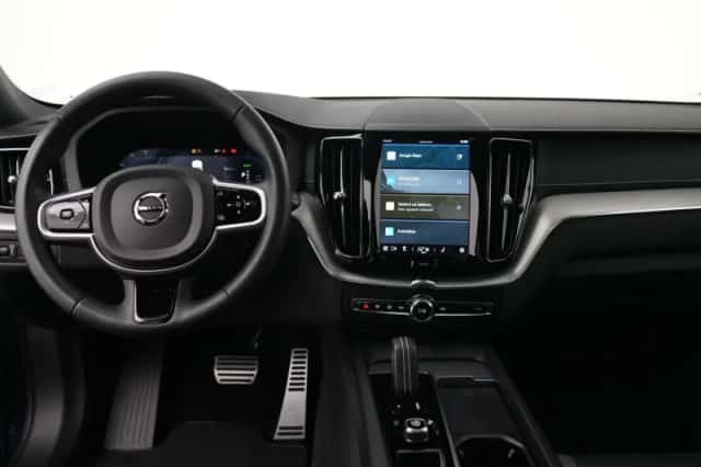 Volvo XC60 (2022) thumbnail 7