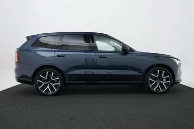 Volvo EX90 (2026) thumbnail 3